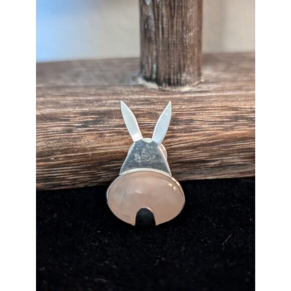 Vintage Sterling Silver Bunny Bottom Rose Quartz Tie Tack/Lapel Pin - Picture 2 of 4
